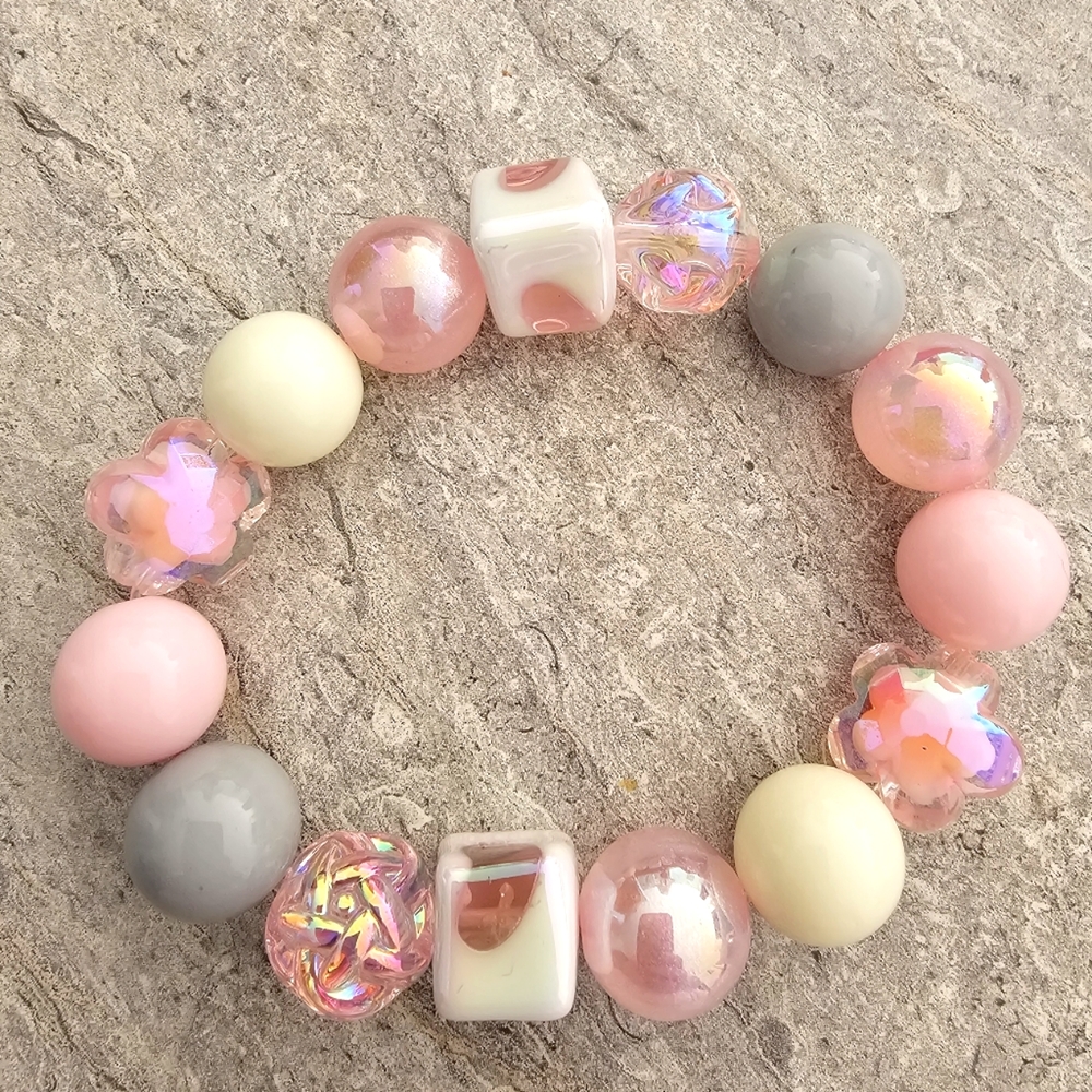 Creamy strawberry cheesecake color bracelet